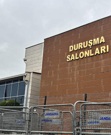İmamoğlu’nun yargılandığı İBB davasında salon sıralaması yenilendi