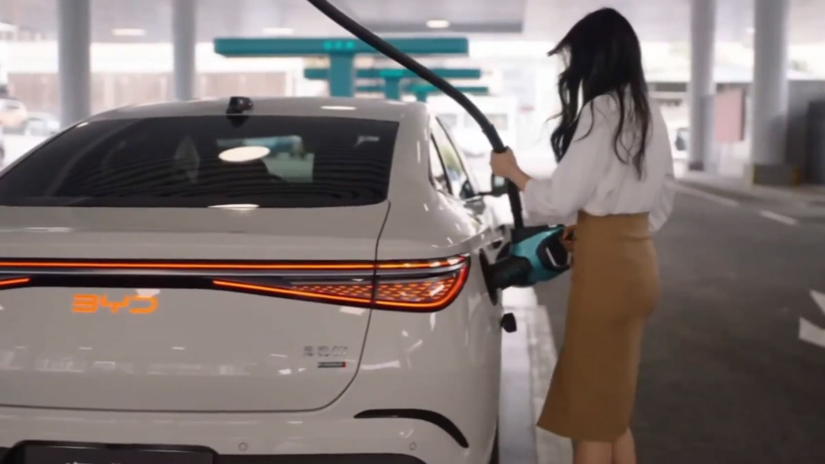 BYD’den elektrikli otomobil devrimi: Bu modeller 9 dakikada şarj olacak