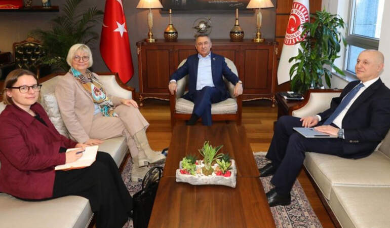 TBMM Dışişleri Komisyonu Başkanı Oktay, Almanya’nın Ankara Büyükelçisiyle görüştü