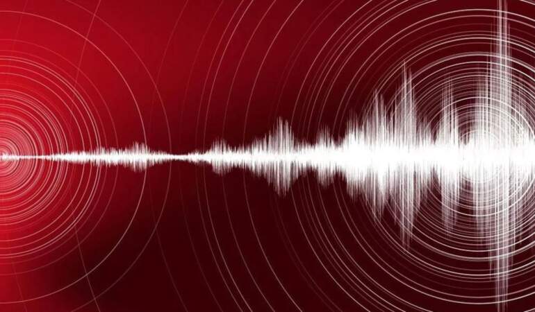 Gürcistan açıklarında 4 büyüklüğünde deprem