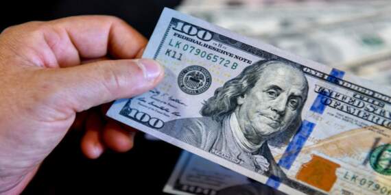 Piyasalarda İran etkisi: Dolar rekor tazeledi