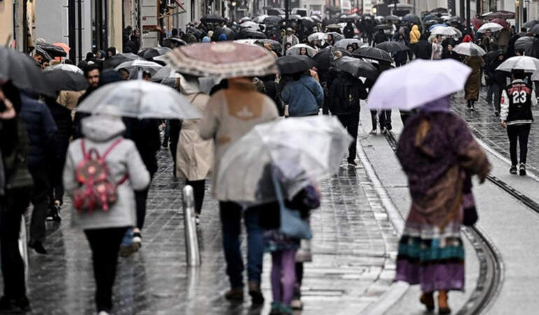 TÜİK verileri paylaştı: Kadınların yüzde 30’u yoksulluk riski altında