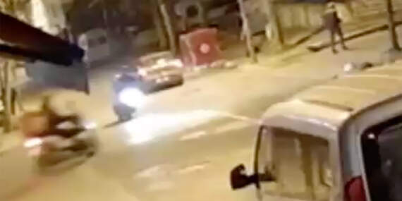Kartal’da motosikletler çarpıştı: Kaza kamerada