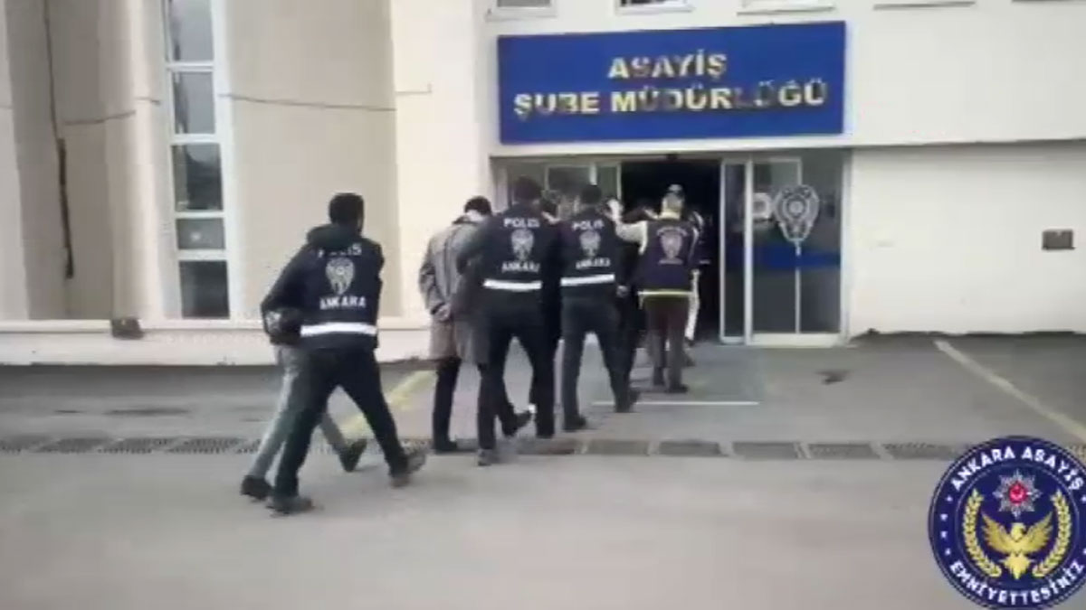 ‘Silahlı fotoğraf’ paylaşan 26 şüpheli gözaltına alındı