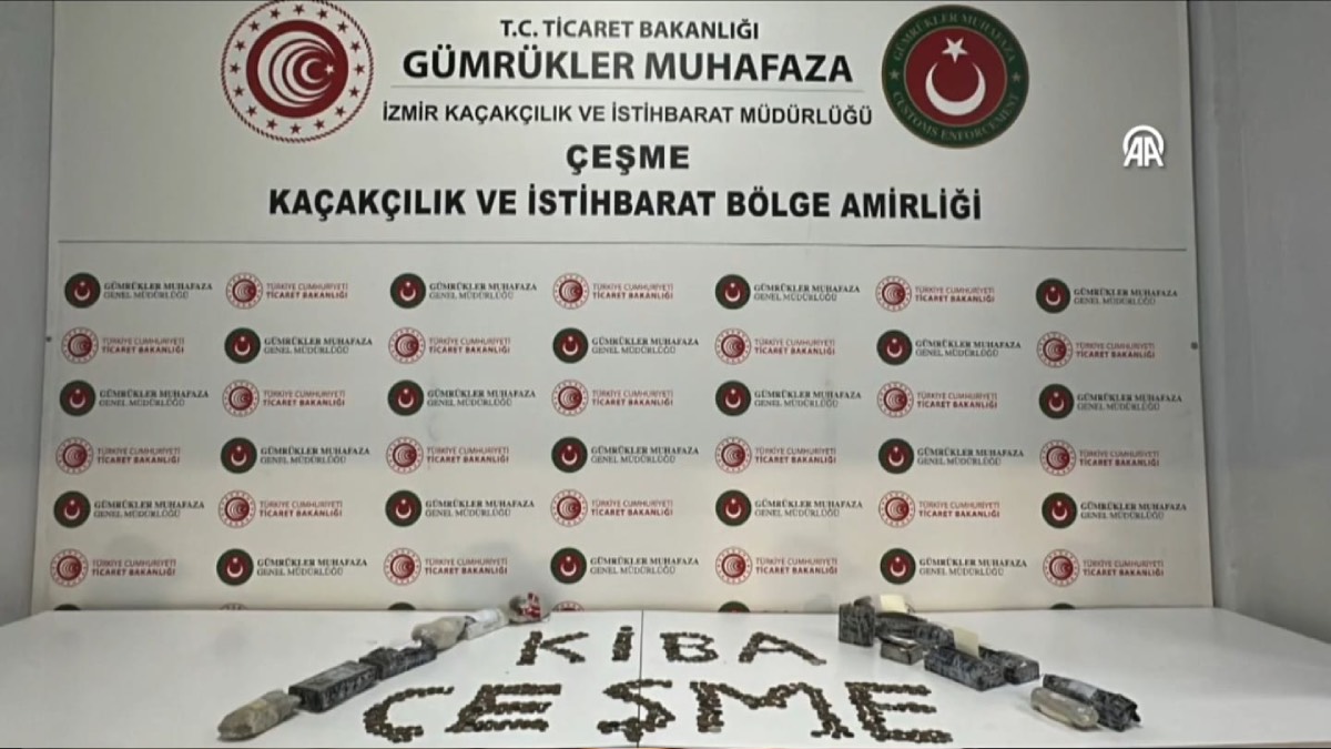 Çeşme Limanı’nda tarihi eser operasyonu: 7 bin 550 parça ele geçirildi