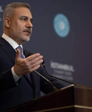 Fidan: Türkiye etrafındaki ateş çemberine rağmen istikrarını korumaktadır