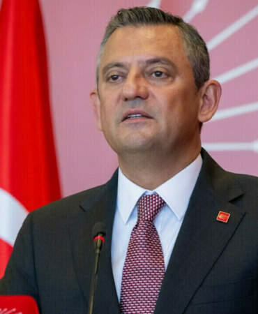 Özgür Özel’den 8 Mart mesajı: Adaletsizliğe mecbur kalmayacağınız Türkiye’yi kuracağız
