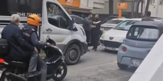Maltepe’de bıçaklı yol verme kavgasında 3 kişiye 542 bin lira ceza: O anlar kamerada