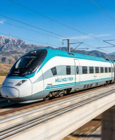 Mersin Gaziantep hızlı tren hattı güzergahı neresi? Yerli trenler hangi hatta kullanılacak? 8 vagonlu yerli tren Gaziantep yolunda