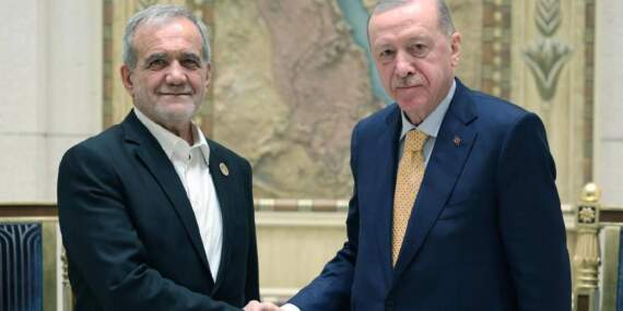 Erdoğan, Pezeşkiyan’la telefon görüşmesi gerçekleştirdi