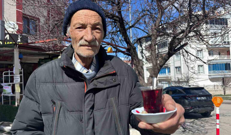 79 yaşındaki adam 34 yıldır su içemiyor: ‘Ben de artık yaşamak istiyorum’