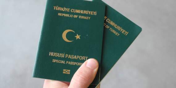 AB’den yeşil pasaport ve vize açıklaması: Türk yetkililerin elinde