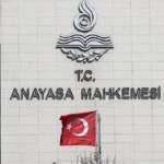 AYM’den sağlık çalışanlarının nöbet ücretine sınırlama getiren düzenlemeye iptal