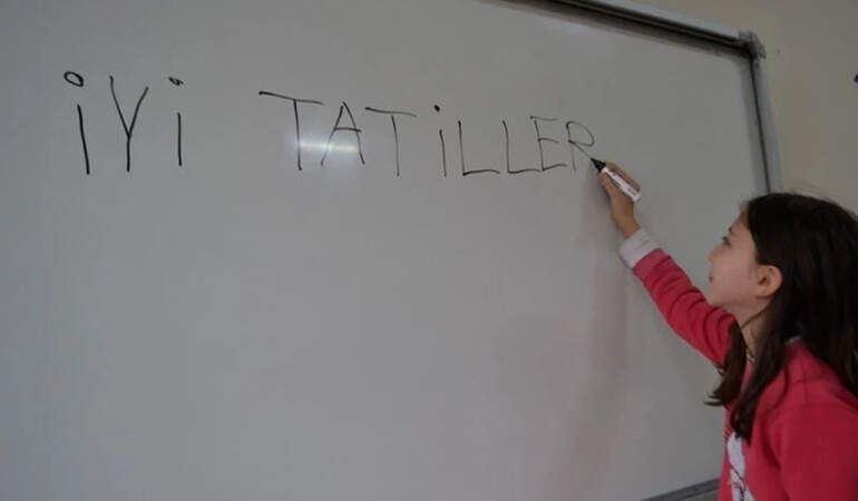 Ara tatil kaldırılsın tartışmalarına son nokta: Eğitim-Bir-Sen anketinden çarpıcı sonuçlar çıktı