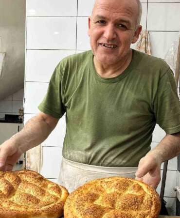 En zorlu mesai: 180 derecede oruç tutarak çalışıyorlar