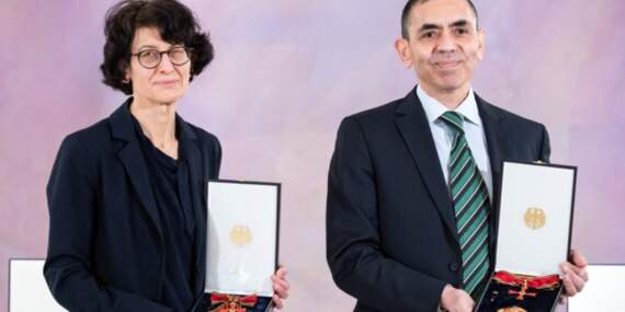 Kovid-19 aşısının kahramanı Türklerden sürpriz karar: Uğur Şahin ve Özlem Türeci görevi bırakıyor