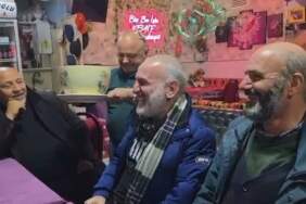 Böyle gelenek görülmedi! 50 yıldır önce korkutuyor sonra kahkahalara boğuyor