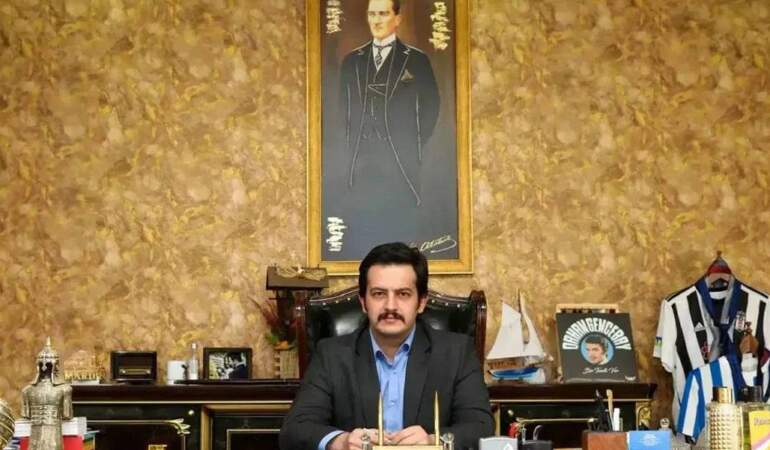 Bıçaklanma iddiasının ardından vali yardımcısı Mustafa Berat Kasımoğlu görevden uzaklaştırıldı