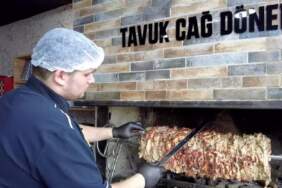 Kuzu etinden farksız görünüyor, tadanlar farkına bile varmıyor! Erzurumlu ustalardan tavuk cağ