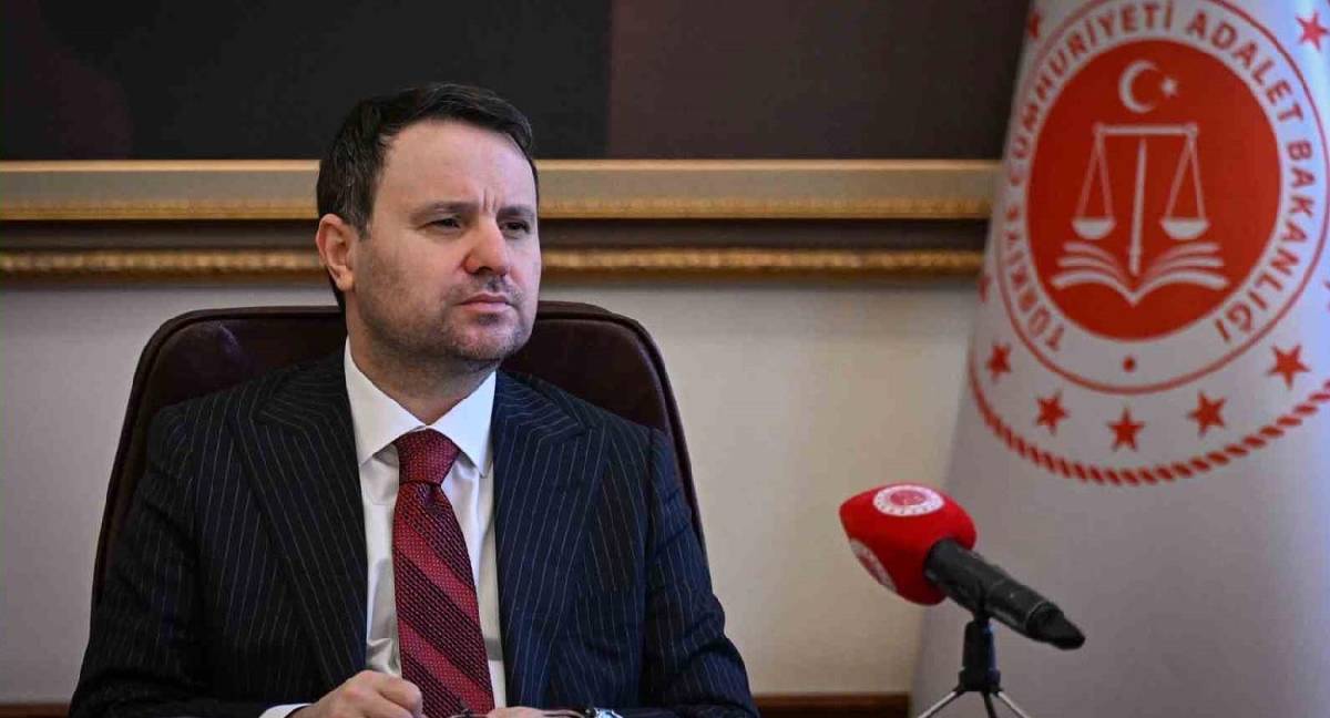 Bakan Gürlek: 10 yılı doldurmayan hakim ticaret mahkemesi başkanı olmayacak