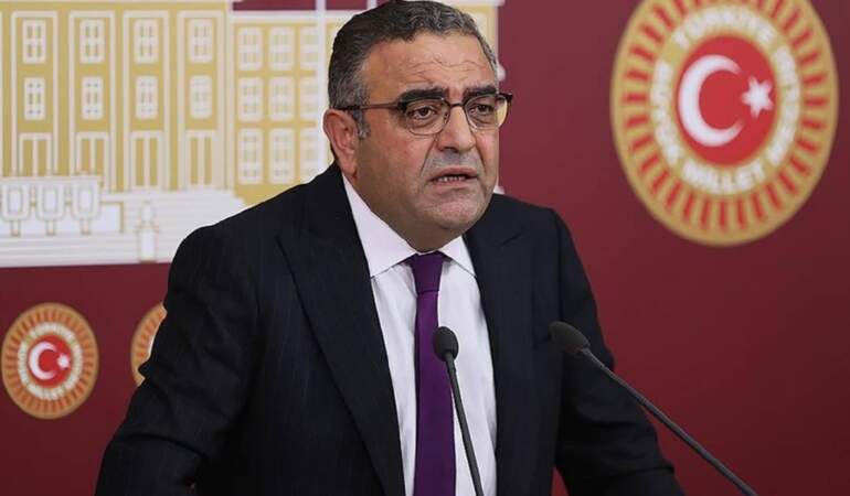 CHP’den Diyarbakır’daki tarihi camiler için bakanlığa çağrı: 3 yıldır bitmeyen tadilat tamamlansın