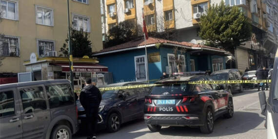 İstanbul’un göbeğinde muhtara silahlı saldırı: O anlar kamerada
