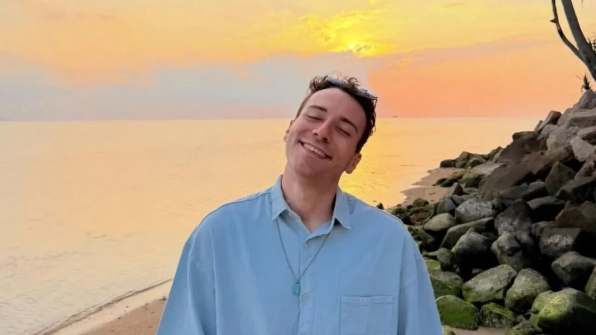 Enes Batur YouTube’a geri döndü: Hayat amacımı kaybettim, adeta delirdim