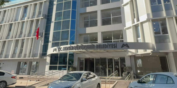 Mersin’de belediye soruşturmasında 20 gözaltı daha