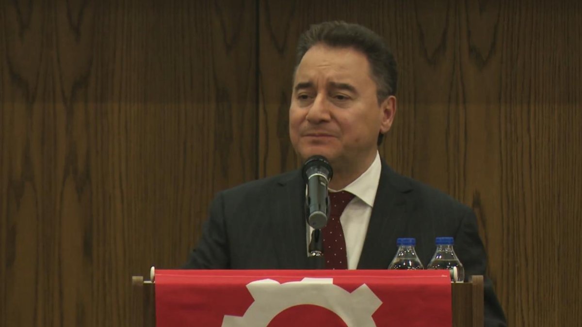 Babacan’dan ekonomi tepkisi: Güven ve adalet yoksa ağzıyla kuş tutsalar düzeltemezler