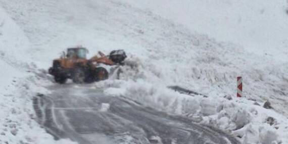 Şırnak–Hakkari yolunda çığ: 40 yolcu mahsur kaldı
