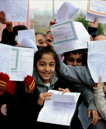 Bugün okullar tatil mi (16 Mart 2026)? MEB takvimiyle milyonlarca öğrenci için beklenen gün