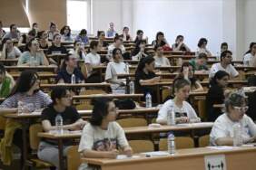 YKS başvuruları 2,4 milyona geriledi: Barınma ve eğitim giderleri gençleri üniversiteden vazgeçiriyor