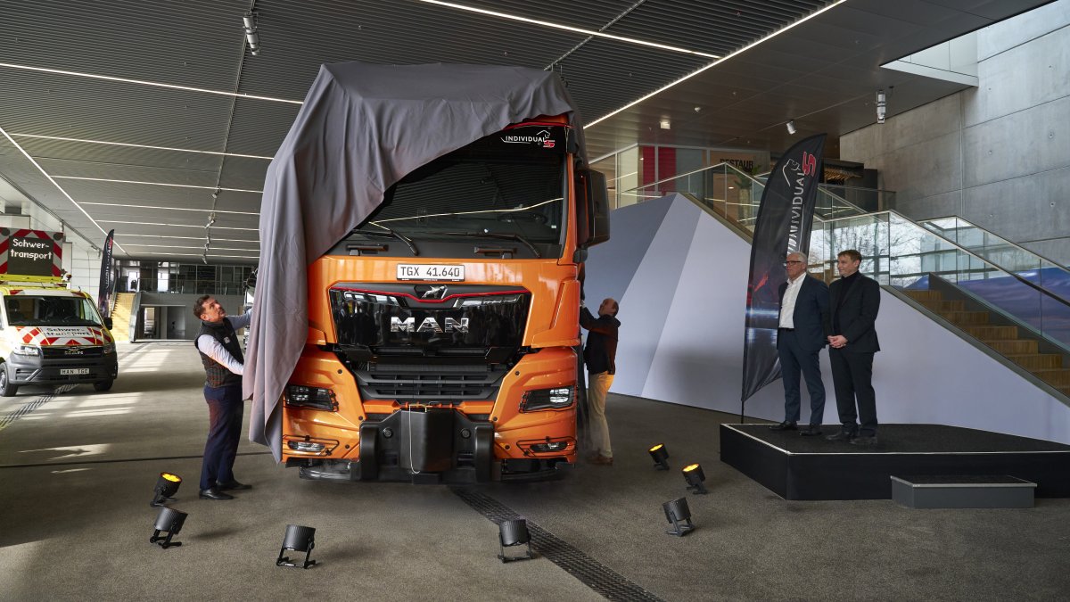 MAN, 250 tonluk yeni çekicisini seri üretime aldı