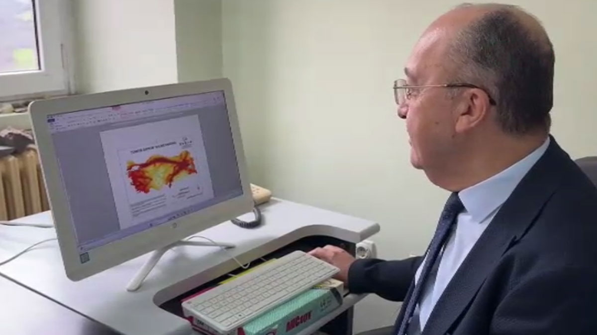 Prof. Dr. Zeybek: Büyük depremler bombalamayla meydana gelmez