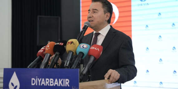 Babacan’dan Diyarbakır’da ‘çözüm süreci’ni konuştu: Devlet yönetmek cesurların işidir