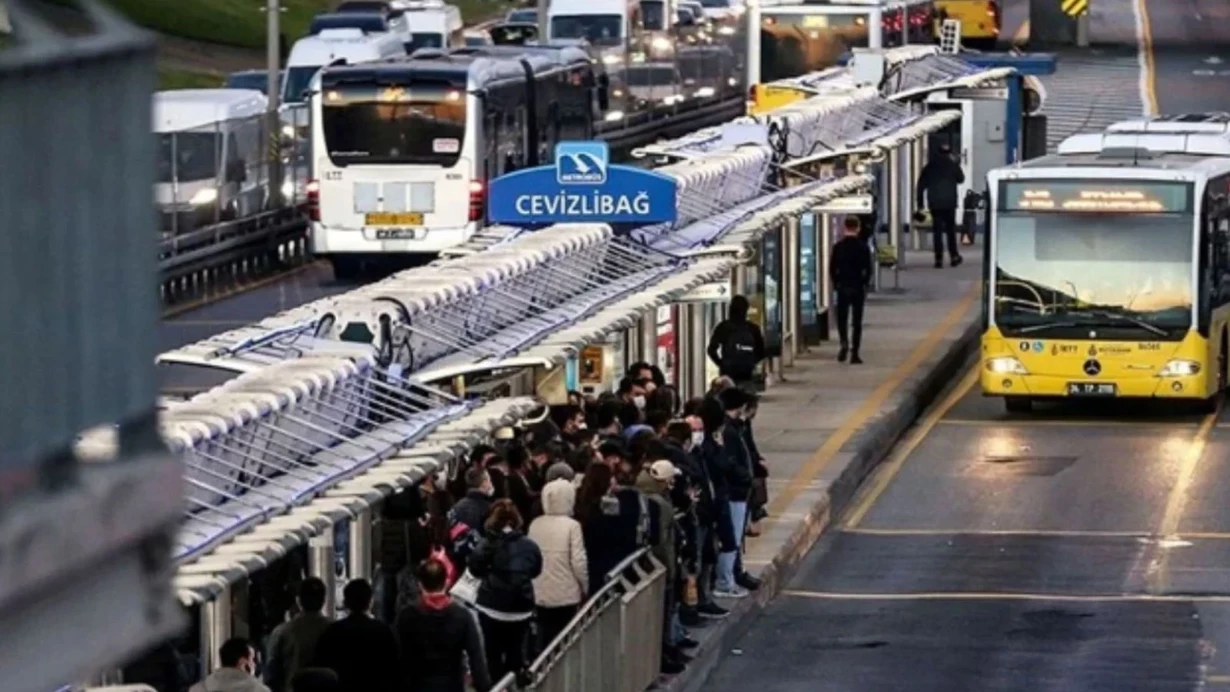 Gözler resmi açıklamalarda: Ramazan Bayramı’nda Marmaray, İZBAN, Ankaray ve ücretsiz ulaşım beklenen iller