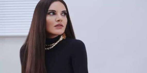 Ünlü şarkıcı Göksel yeni imajıyla şaşırttı! Görenler gözlerine inanamadı
