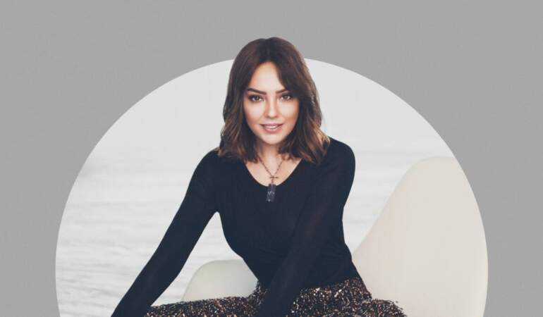 Ebru Gündeş kızı için seferber oldu! Mahsur kalan Alara’yı özel uçakla yanına getirdi