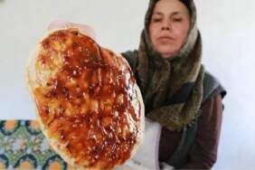 Konya’da asırlardır yapılıyor! Arife günü pişiyor, bayramda dağıtılıyor! Misafirlerin olmazsa olması