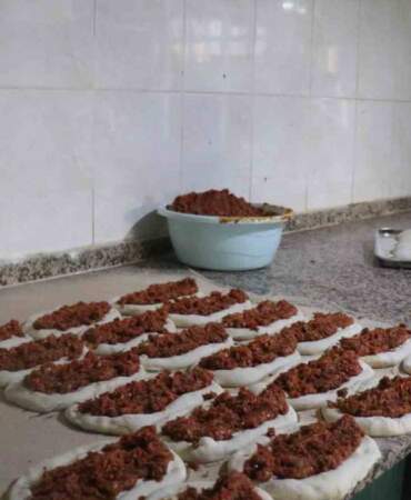 Tek bir ilde üretiliyor, yemek isteyen 11 ay bekliyor! Ramazan onlar için kıymalı pide demek