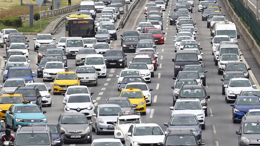 Bayram trafiğine çıkacak sürücülere flaş uyarı: Belediyeler ve özel şirketler cezadan pay alıyor