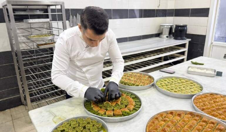 Kız isteme adeti de değişiyor! Çiçek çikolata yerine götürüyorlar, Avrupa’dan bile talep yağıyor