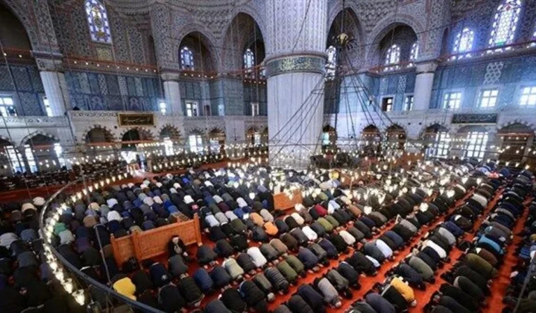2026 İl il bayram namazı saatleri: İstanbul, Ankara ve İzmir’de namaz saat kaçta?