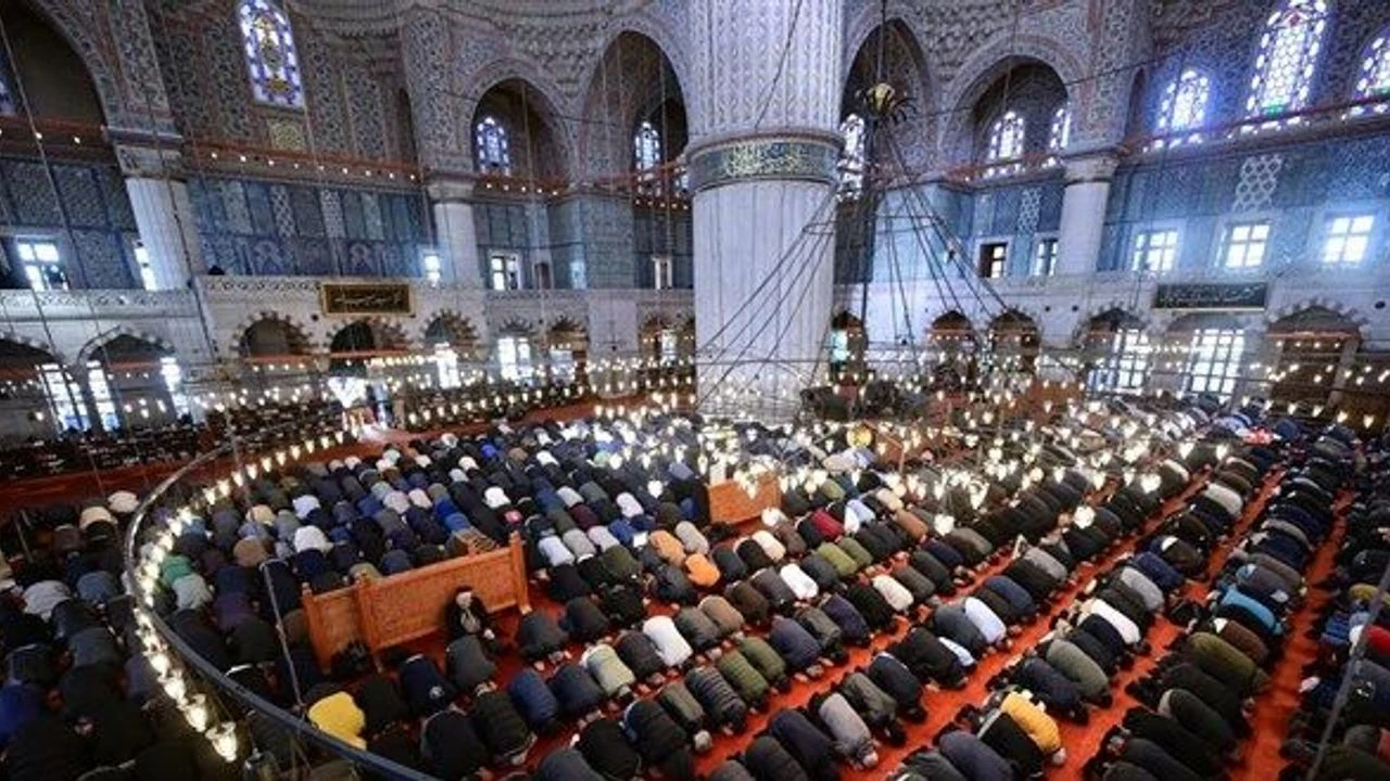 2026 İl il bayram namazı saatleri: İstanbul, Ankara ve İzmir’de namaz saat kaçta?