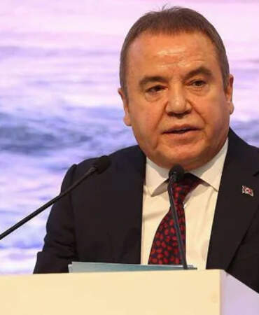 Muhittin Böcek cezaevinden seslendi: Düz yaşayacağız, düz yürüyeceğiz, dik duracağız