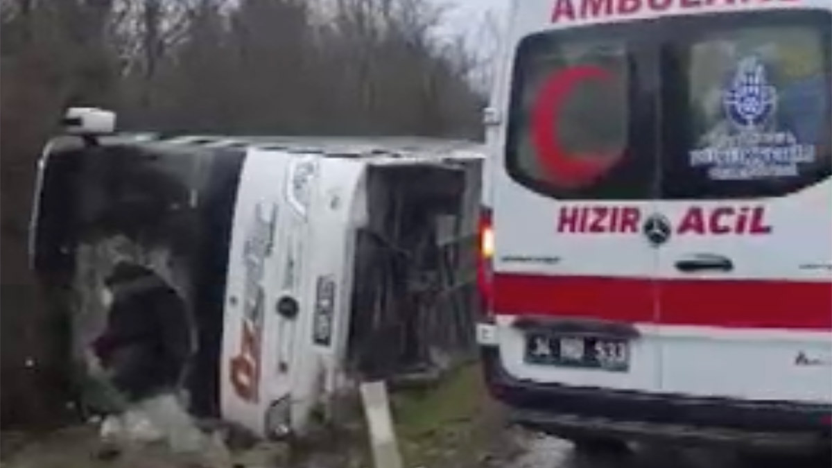 Çatalca’da yolcu otobüsü devrildi: Yaralılar var