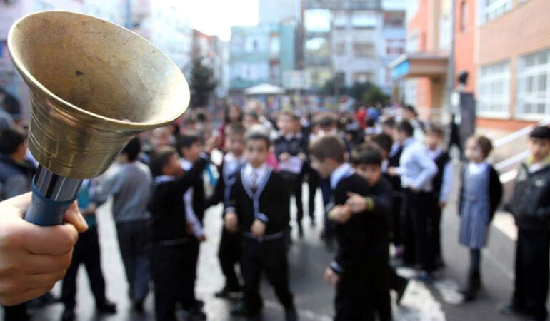 Ara tatil sona erdi: Öğrenciler yarın ders başı yapıyor