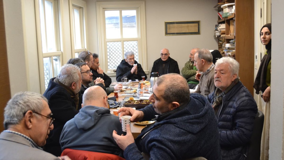 Yedi İklim dergisinde bayramlaşma: ‘Savaş sadece sınırlarda değil, medeniyetler arasında’