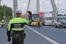 Araçta pense bulundurmak zorunlu mu? 2026 Karayolları Trafik Yönetmeliği Teçhizat Listesi