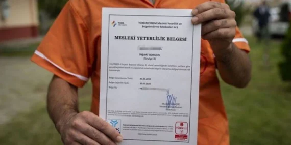 Yeterlilik belgesi olmayanlar dikkat: 1 yıl sonra bu 40 meslekte çalışmak yasaklanıyor!